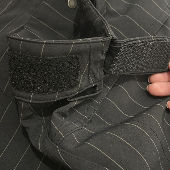 Helly Hansen Snow Pants - Picture 4 of 7